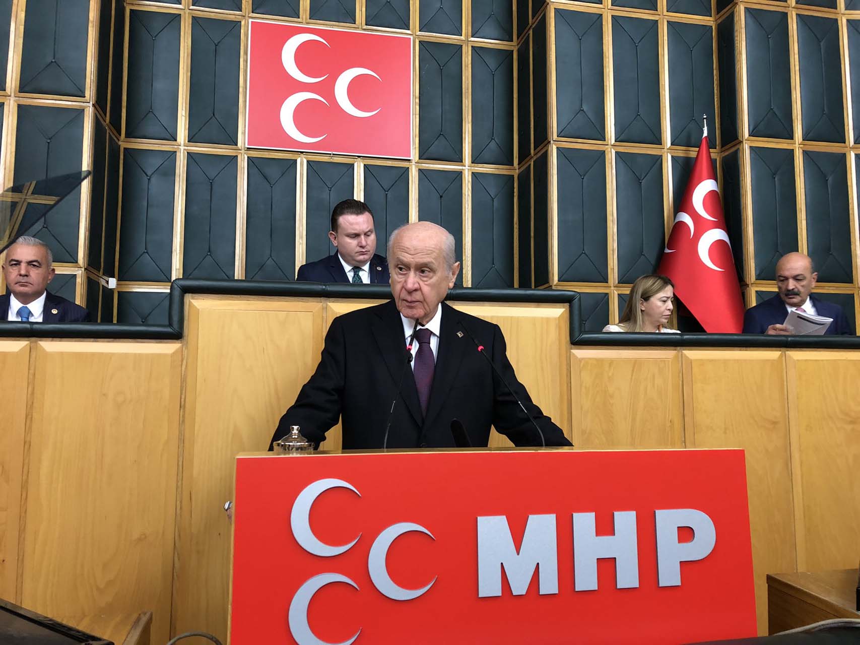 MHP lideri Devlet Bahçeli'den dikkat çeken sözler: Cumhurbaşkanımızın Sisi ile teması doğru, Esad ile de görüşmeli