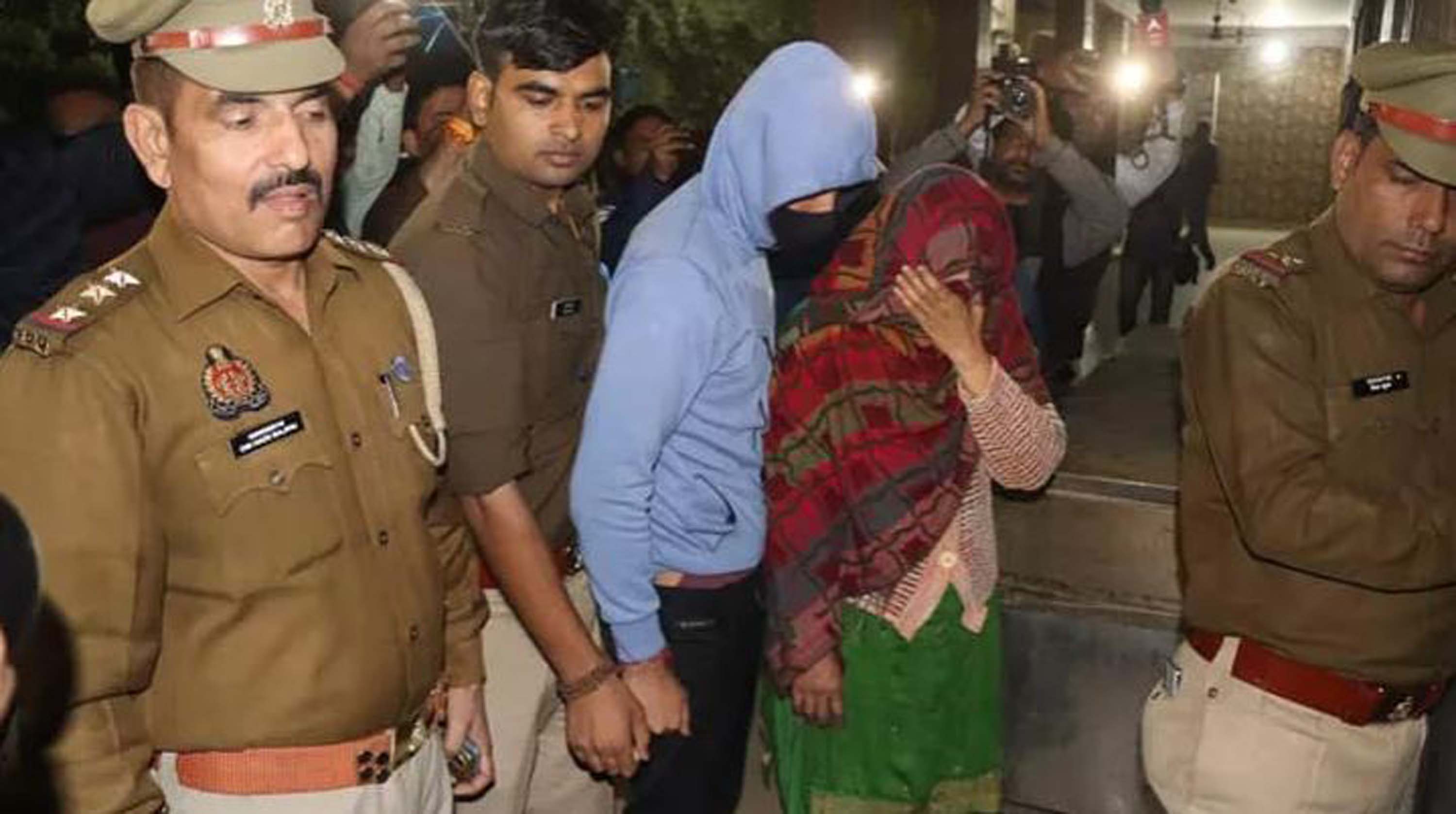 Otoyol kenarındaki vahşet! Yolda bulunan bavulun içinden kan donduran bir gerçek çıktı!