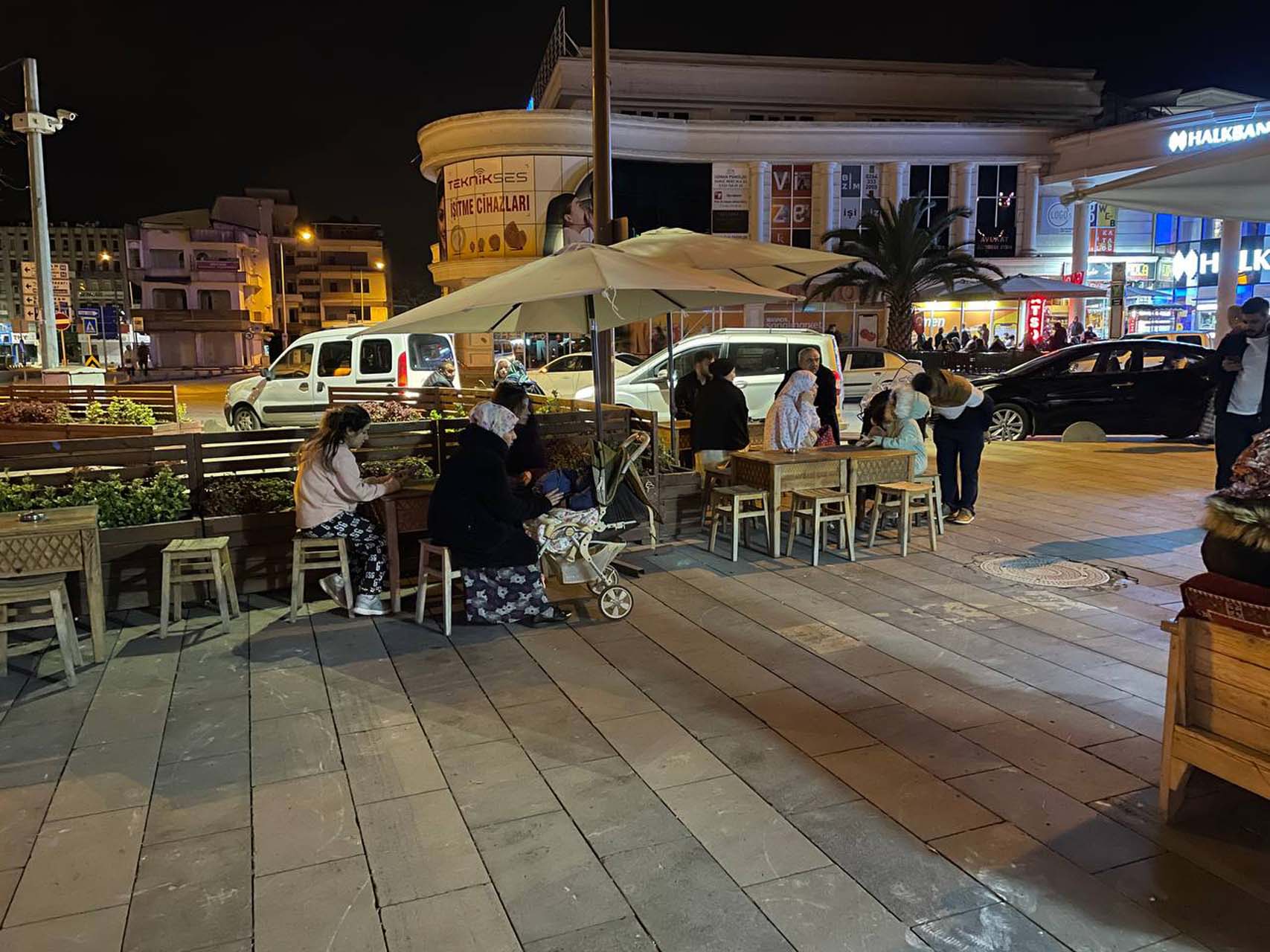 Düzce depreminden acı haber: 2 vatandaşımız hayatını kaybetti 