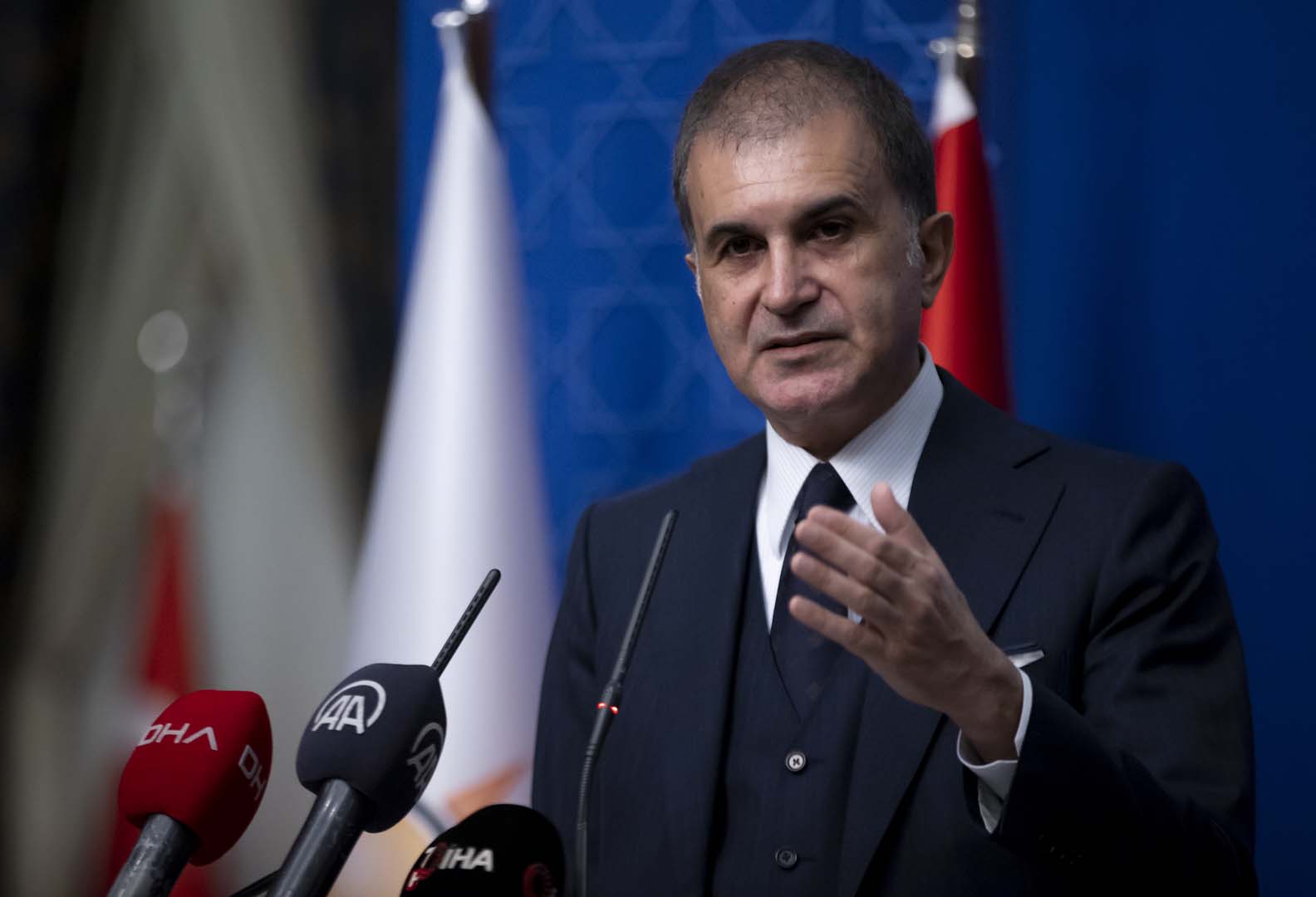 AK Parti Sözcüsü Ömer Çelik'ten MKYK sonrası önemli açıklamalar! "Bizi tehdit eden terör örgütü görürsek vururuz"