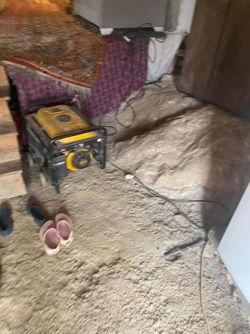 Bursa'da akılalmaz olay! Emniyet ekipleri baskın düzenlediği evde görenleri şok edecek bir manzarayla karşılaştı!