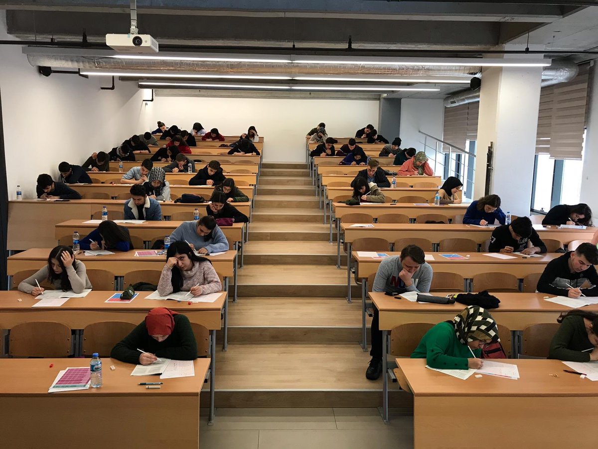 ÖSYM'de sınav günü değişikliği! Verilen tarihler geri çekildi!