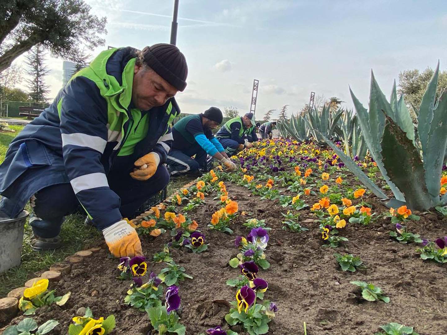 Pendik Belediyesi'nden atık eşyalarını getirenlere organik gübre desteği!