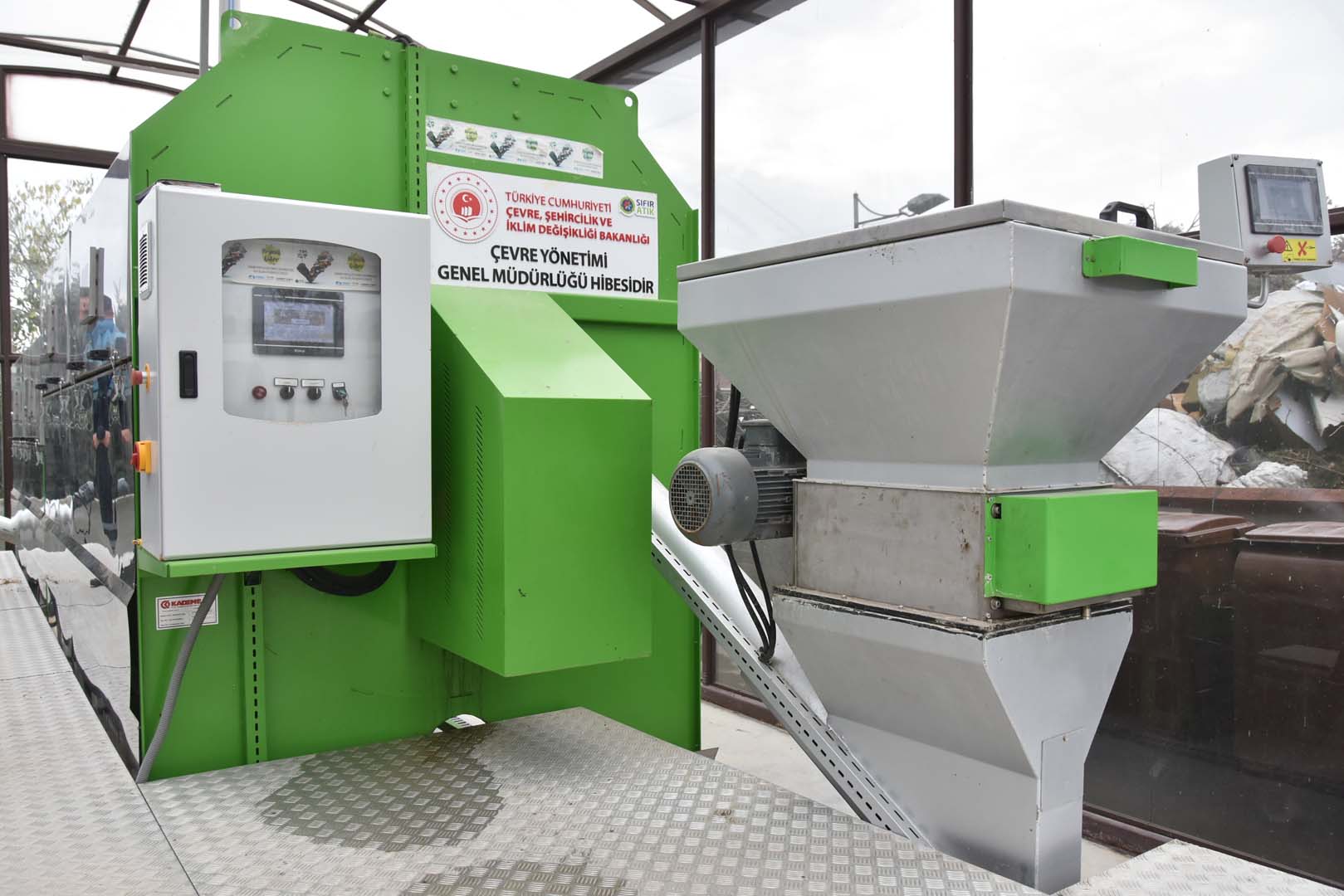 Pendik Belediyesi'nden atık eşyalarını getirenlere organik gübre desteği!