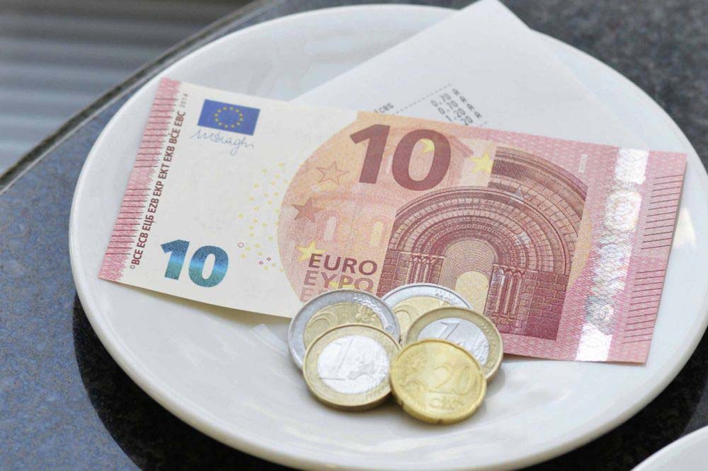 Finlandiya asgari ücret 2022 ne kadar? Finlandiya ortalama maaşlar nedir?