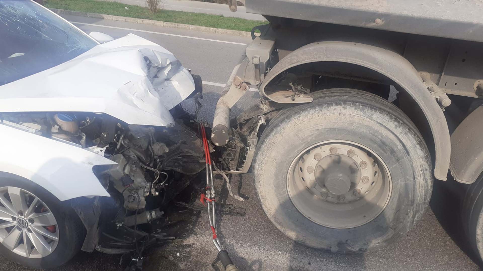 Samsun'da feci kaza! TIR'a çarpan aracın sürücüsünden acı haber