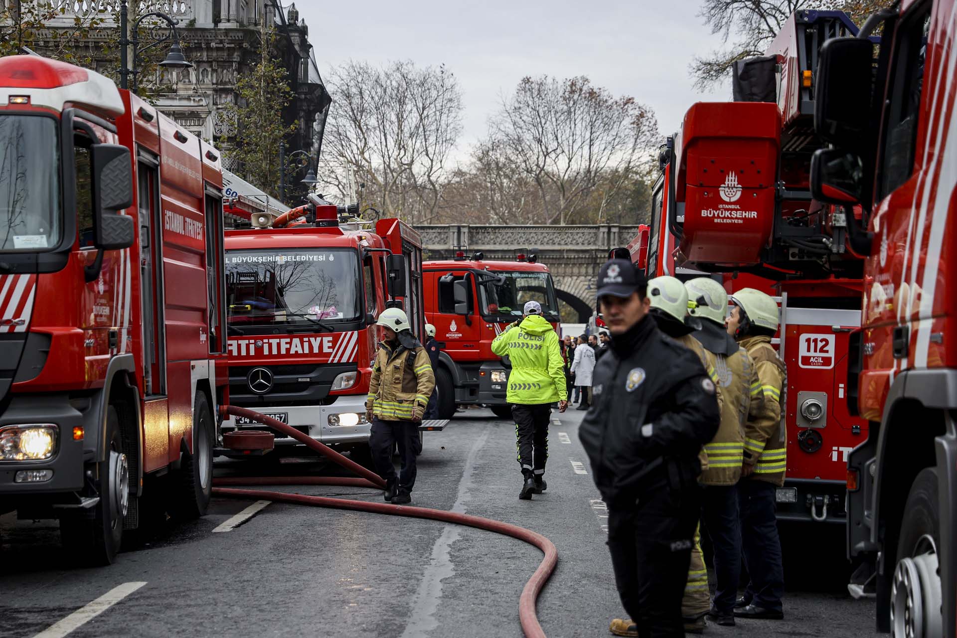 Son dakika | İstanbul Çırağan Otel'de yangın: 3 kişi dumandan etkilendi