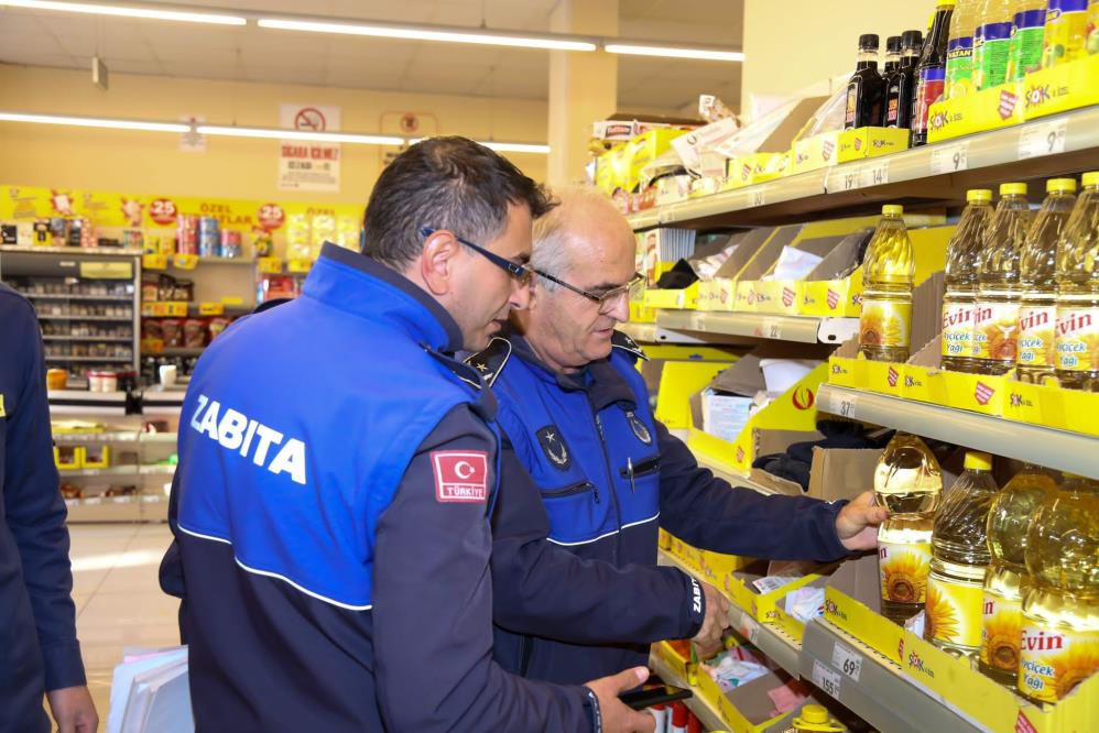 Zabıtalar marketlere göz açtırmıyor: Fahiş fiyat denetimleri devam ediyor