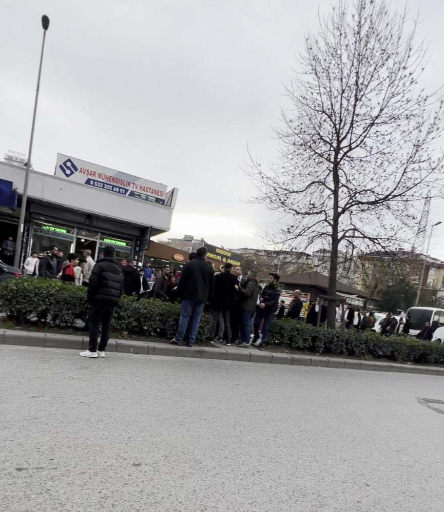 Esenyurt'ta ortalığı ayağa kaldıran olay! 15 yaşındaki kızın evlendirildiği ihbarı polisi harekete geçirdi