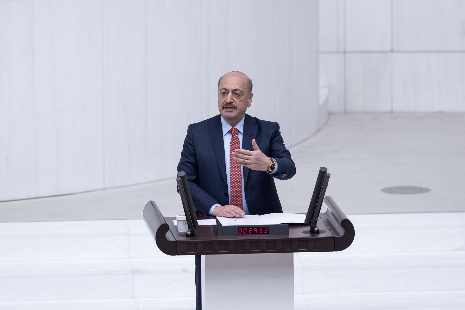 Son dakika | Bakan Vedat Bilgin'den asgari ücret ve EYT açıklaması! Uzlaşıya dikkat çekti