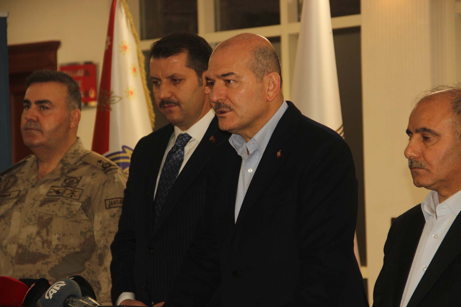 Bakan Soylu'dan Zincir- 2 ve Kökünü Kurutacağız operasyonunun detaylarını açıkladı: Göreceğiz el mi yaman bey mi yaman