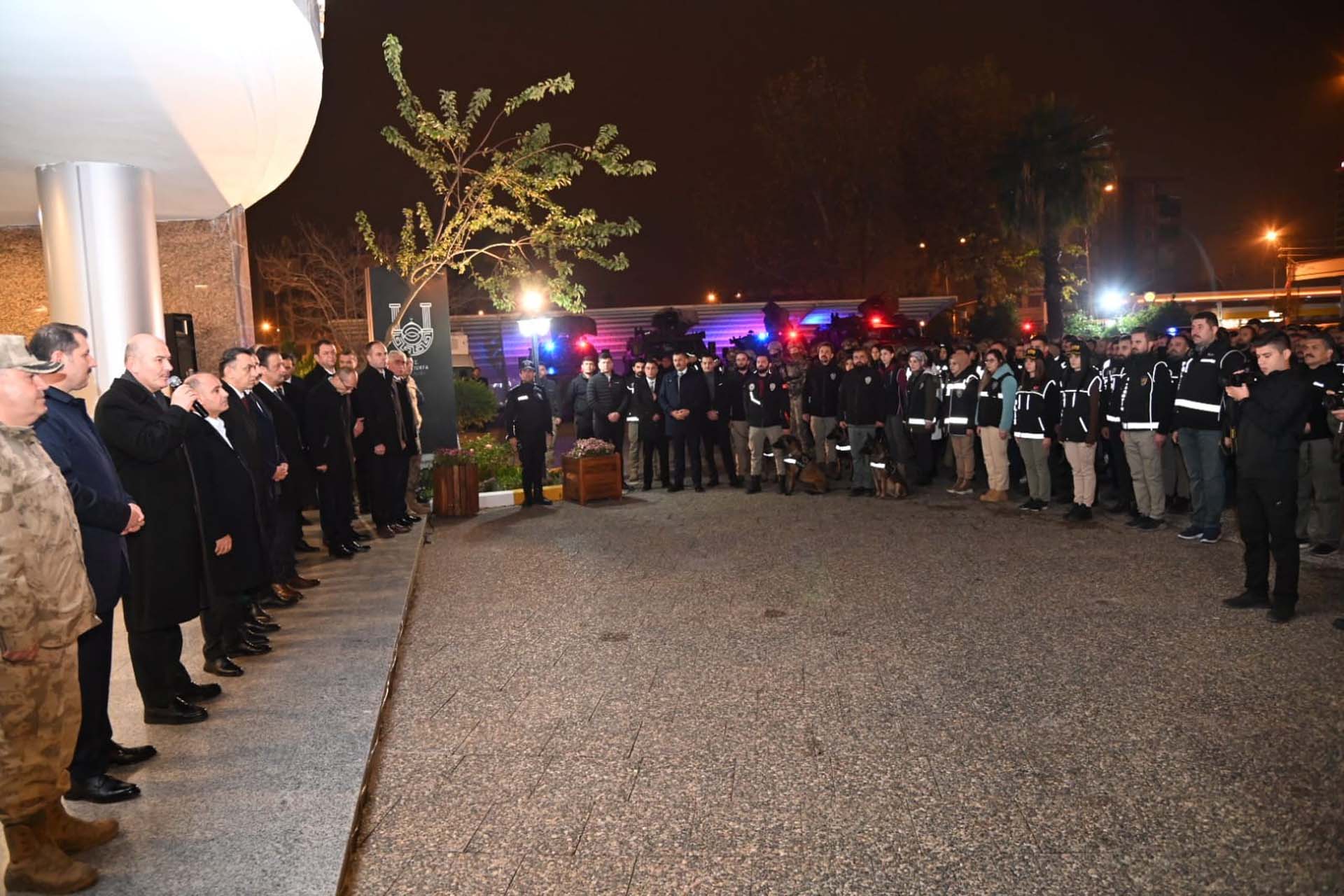 Bakan Soylu'dan Zincir- 2 ve Kökünü Kurutacağız operasyonunun detaylarını açıkladı: Göreceğiz el mi yaman bey mi yaman