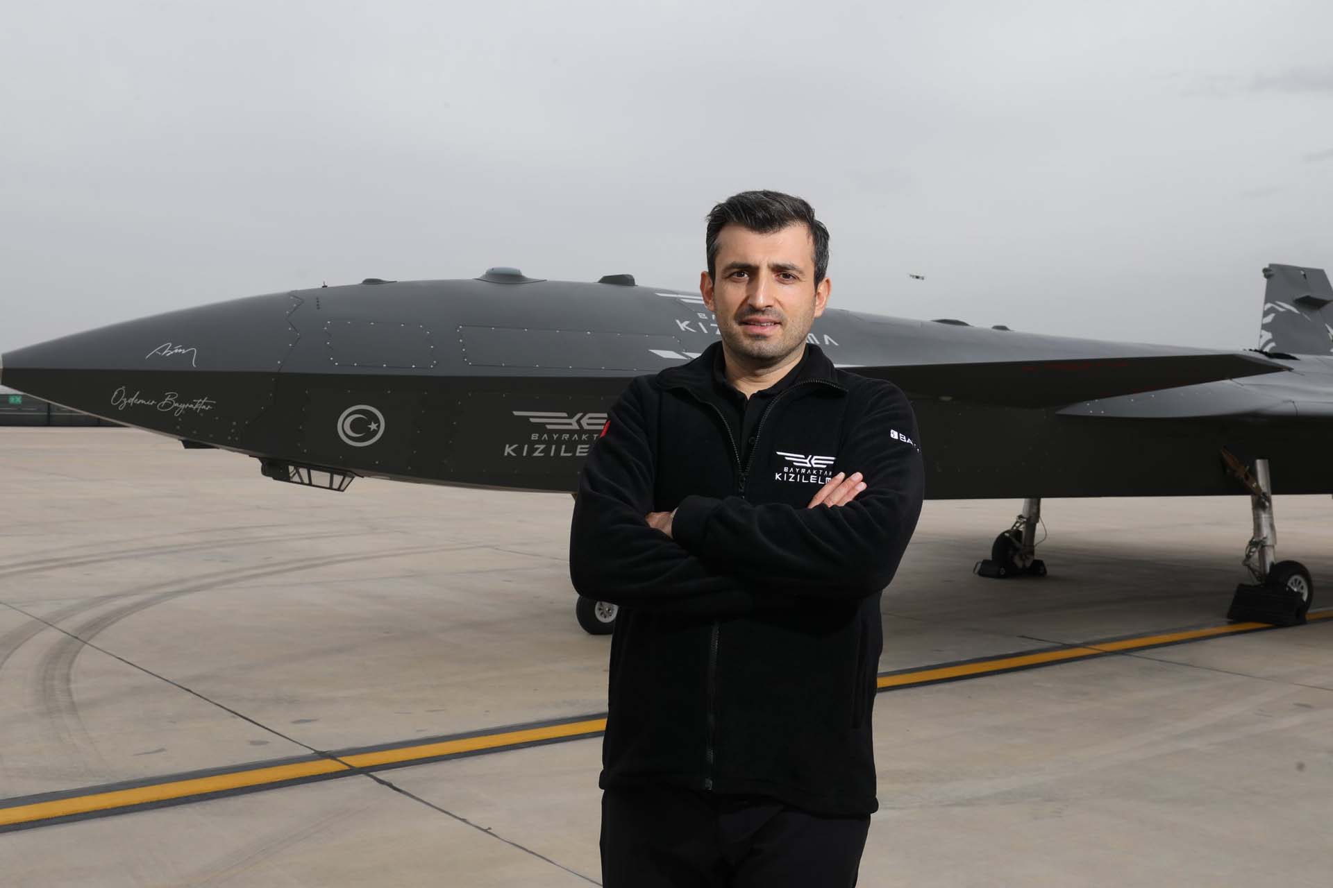 Son dakika | Selçuk Bayraktar, insansız savaş uçağı Kızılelma'nın uçuş görüntülerini paylaştı! Daha fazla yerde tutamadık uçtu