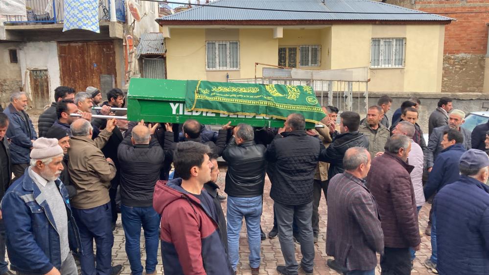 100'ü aşkın torunu vardı! 105 yaşındaki Bekir dededen acı haber