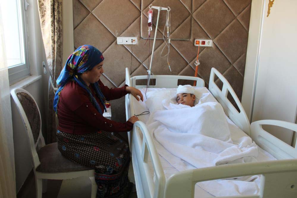 Gaziantep'te sokak köpeği dehşeti! 6 yaşındaki çocuk ölmekten son anda kurtuldu!