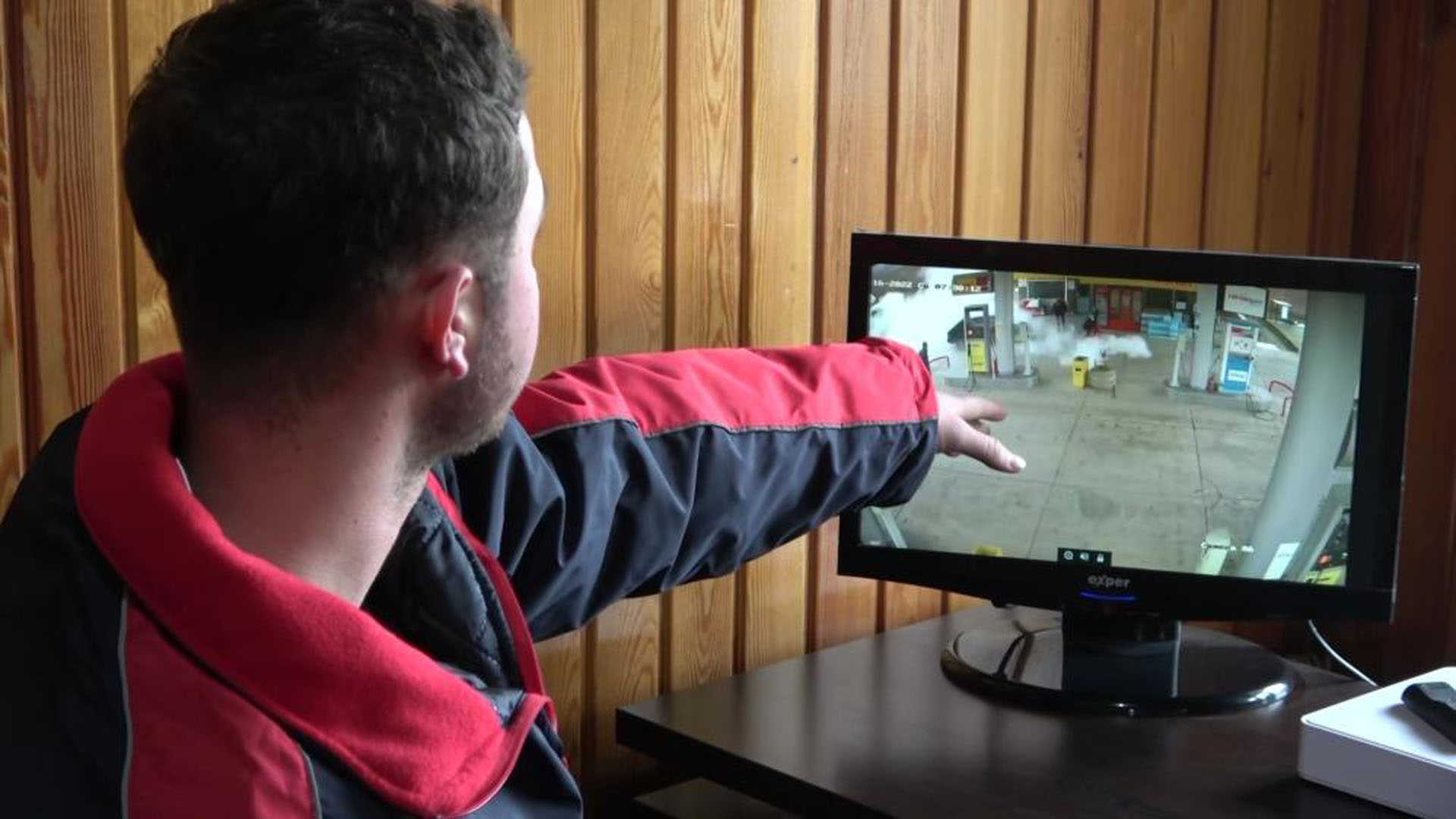 19 yaşındaki gençten alkışlanacak hareket: Akaryakıt istasyonunu havaya uçmaktan kurtardı