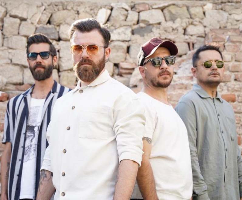 Piiz grubu üyesine saldırı! "Ayağıma bastın" sözleri sonrası ağır şekilde darp edildi: Durumu kritik