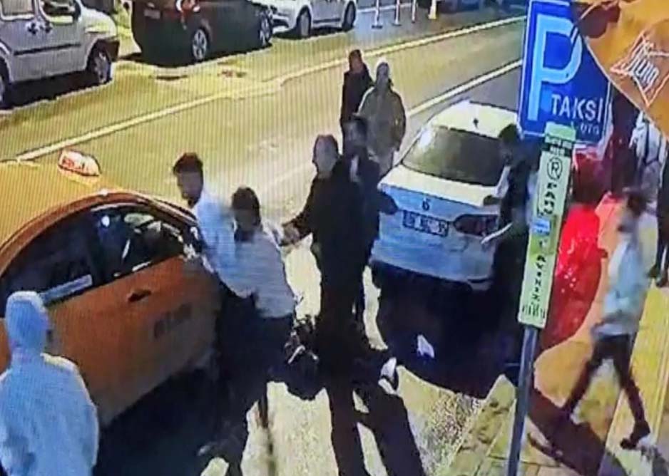 Piiz grubu üyesine saldırı! "Ayağıma bastın" sözleri sonrası ağır şekilde darp edildi: Durumu kritik