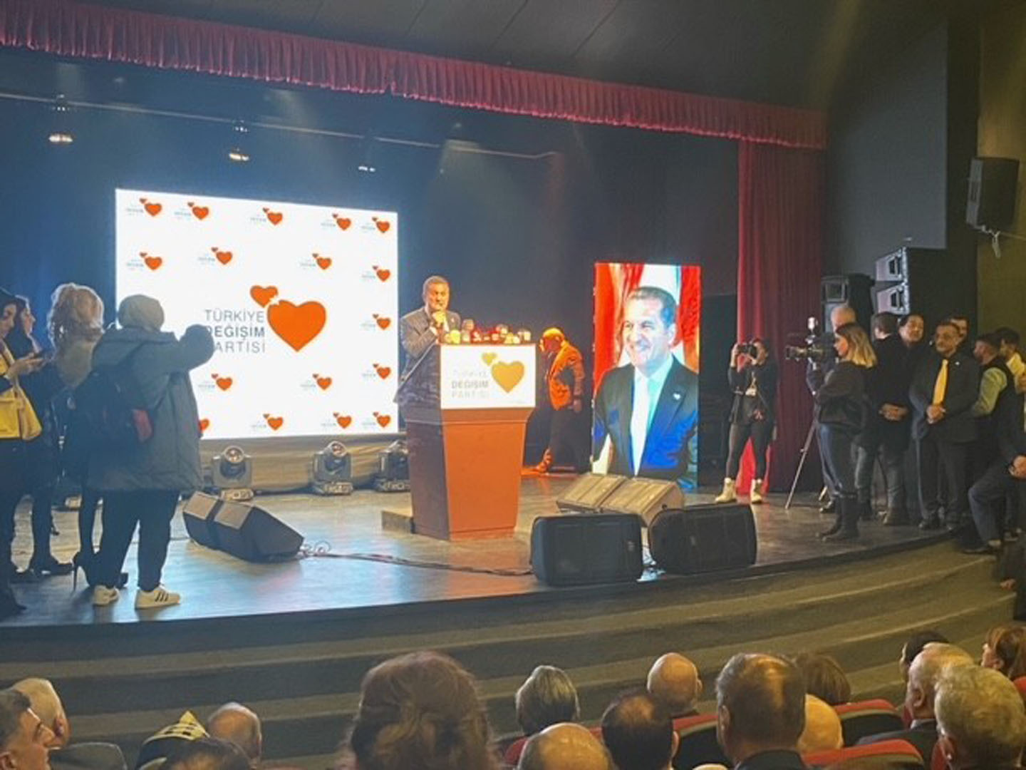 TDP Genel Başkanı Sarıgül'den asgari ücret açıklaması: Asgari ücreti üç ayda bir güncelleyeceğiz