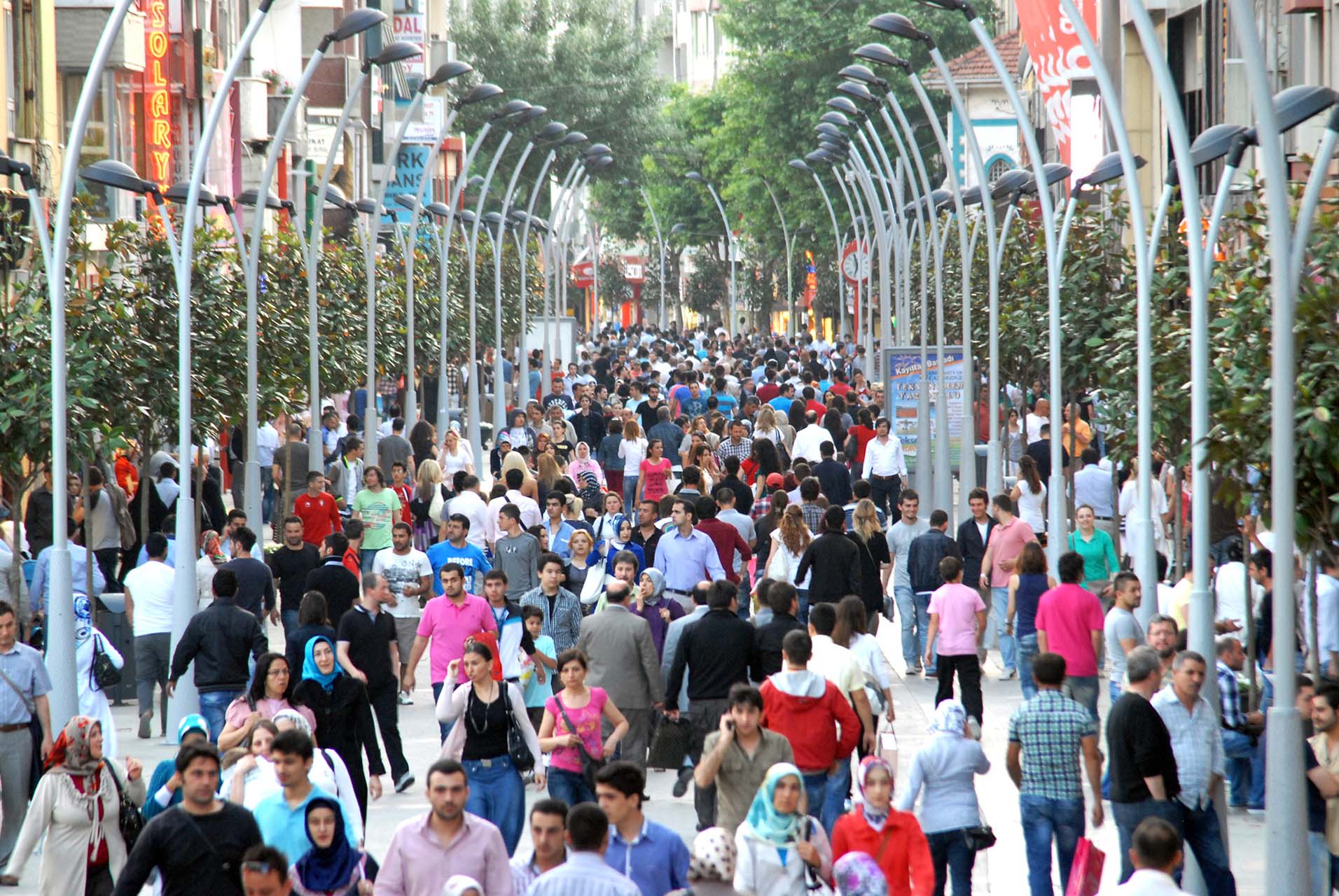 TÜİK, Türkiye nüfusunu açıkladı! İşte il il kadın ve erkek sayısı... 