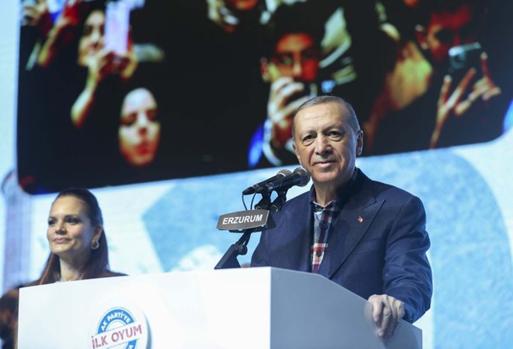 Son dakika! Cumhurbaşkanı Erdoğan'dan net açıklama: 6'lı masa siyasetten silinecek