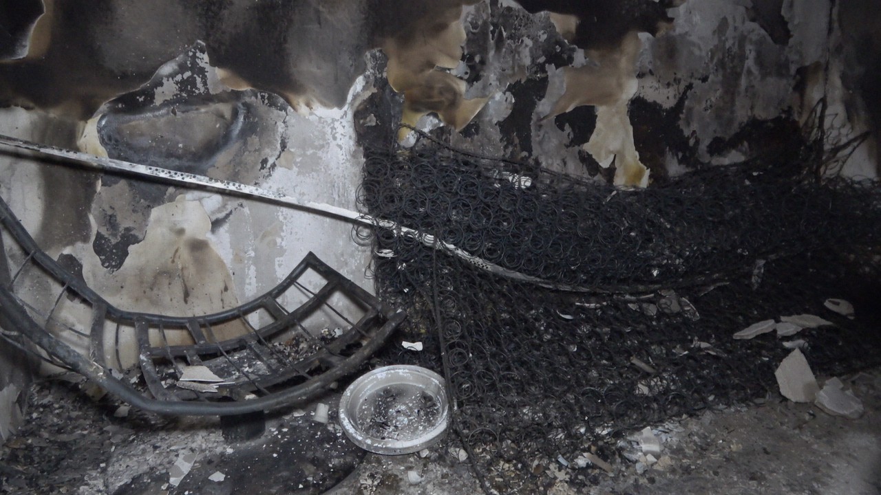 8 katlı apartı soba tutuşturma jeliyle ateşe verdi, çıkıp odasına uyudu!