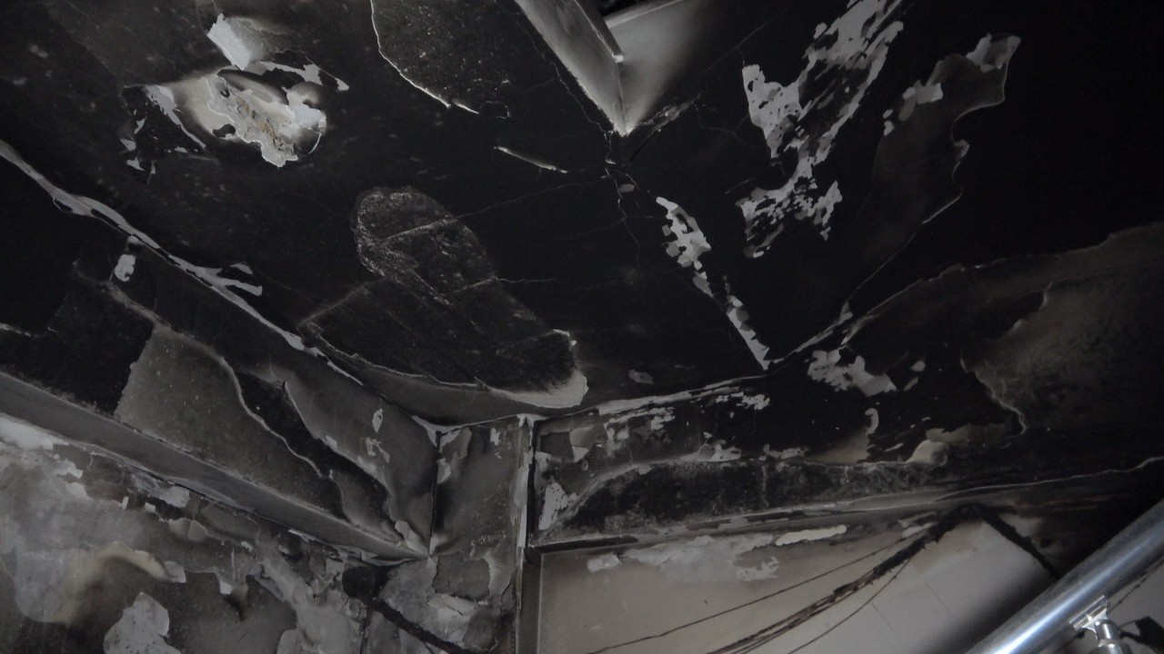 8 katlı apartı soba tutuşturma jeliyle ateşe verdi, çıkıp odasına uyudu!