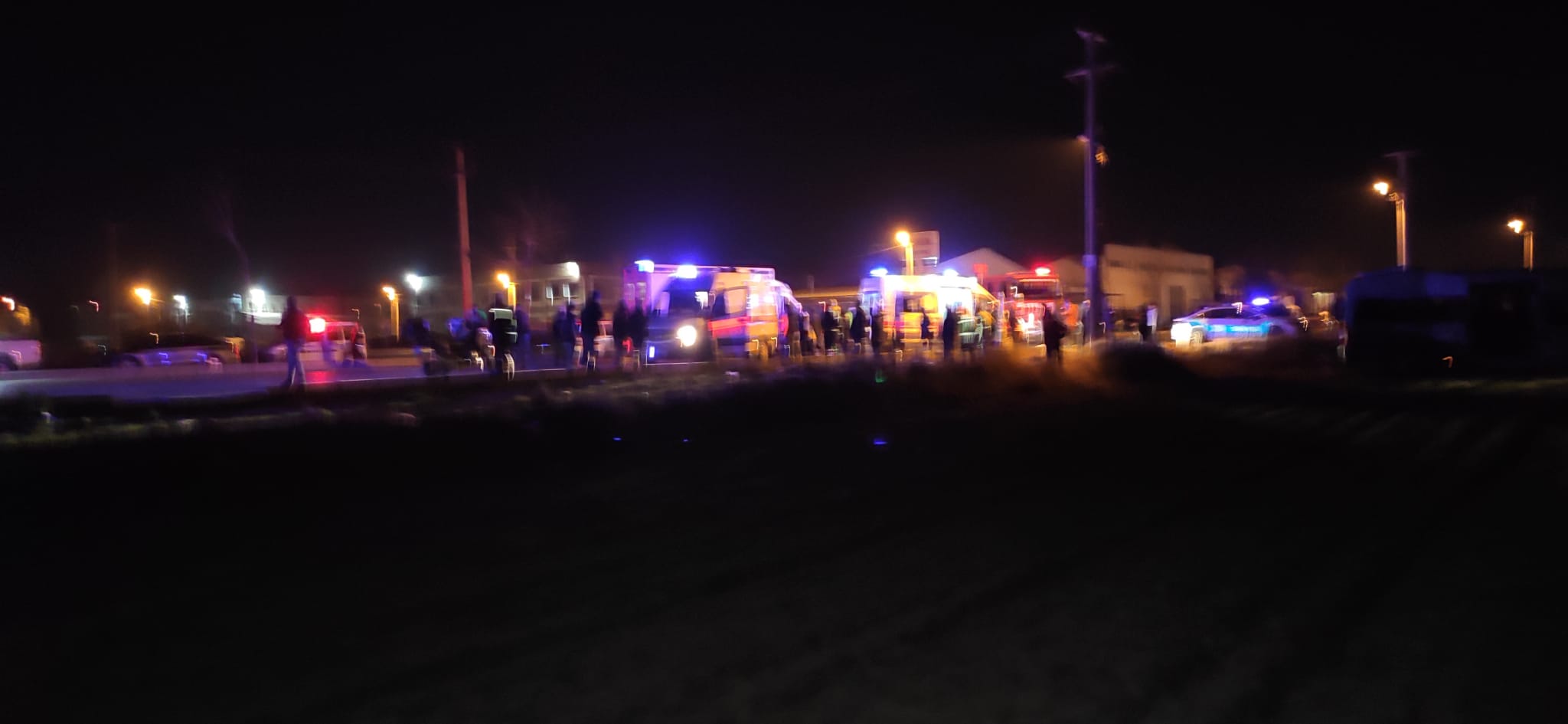 Denizli'de tır ile işçileri taşıyan minibüs çarpıştı: Ölü ve yaralılar var