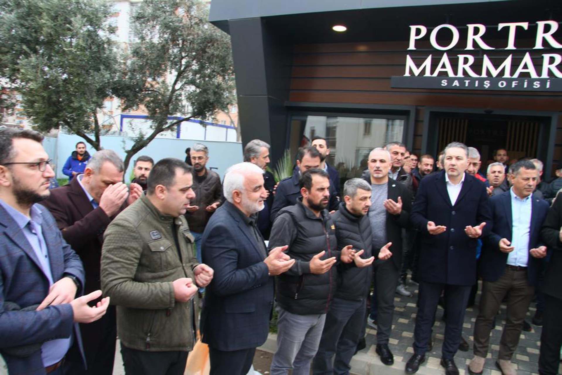 Pendik'e konforlu yaşam alanı! Portre Marmara Projesi'nin temeli atıldı