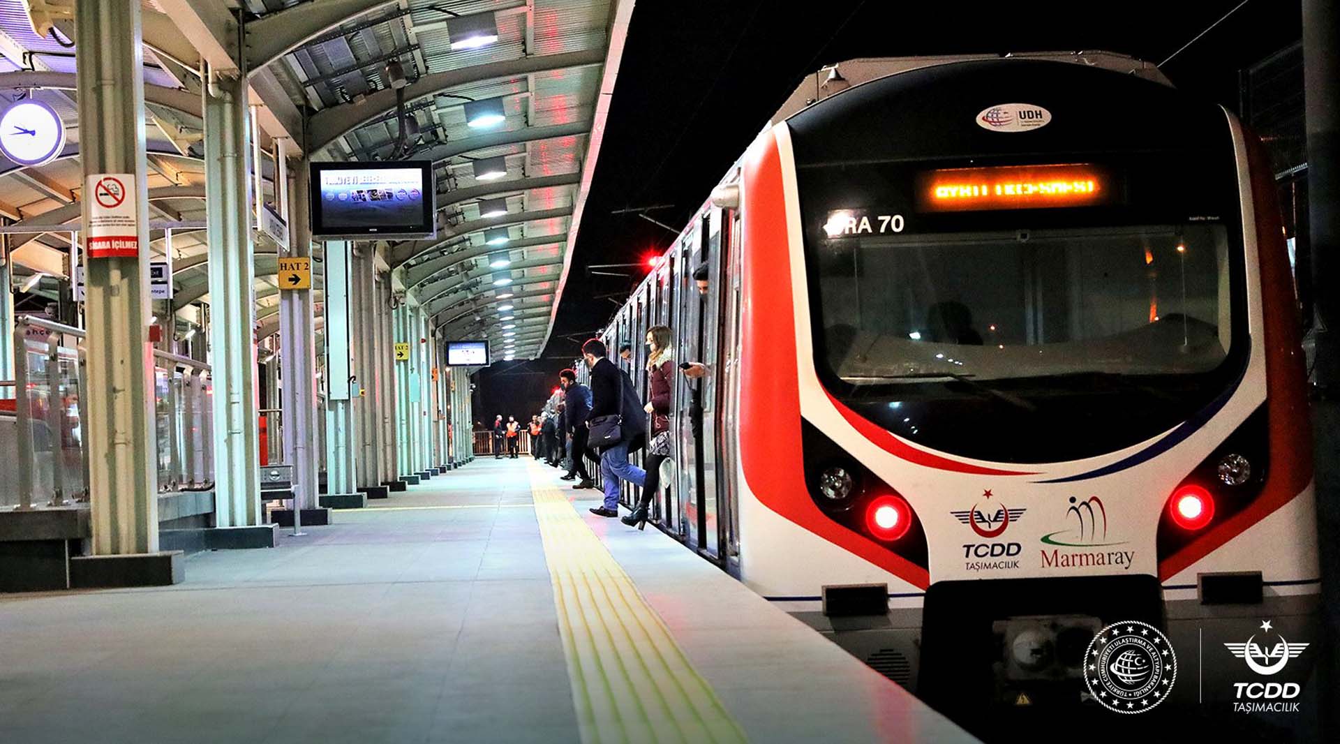Yılbaşında toplu taşıma (İETT, metrobüs, metro, tramvay) ücretsiz mi? İstanbul'da 1 Ocak 2023 Pazar günü ulaşım bedava mı? 