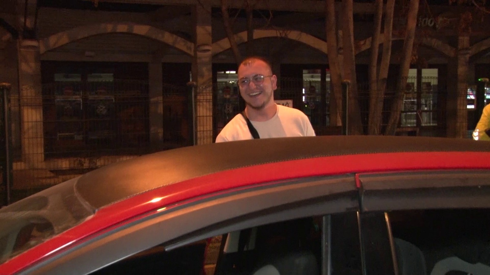 Kadıköy’de denetime takılan korsan taksiciden muhabire ilginç tepki: Güleyim mi ağlayayım mı bilemedim