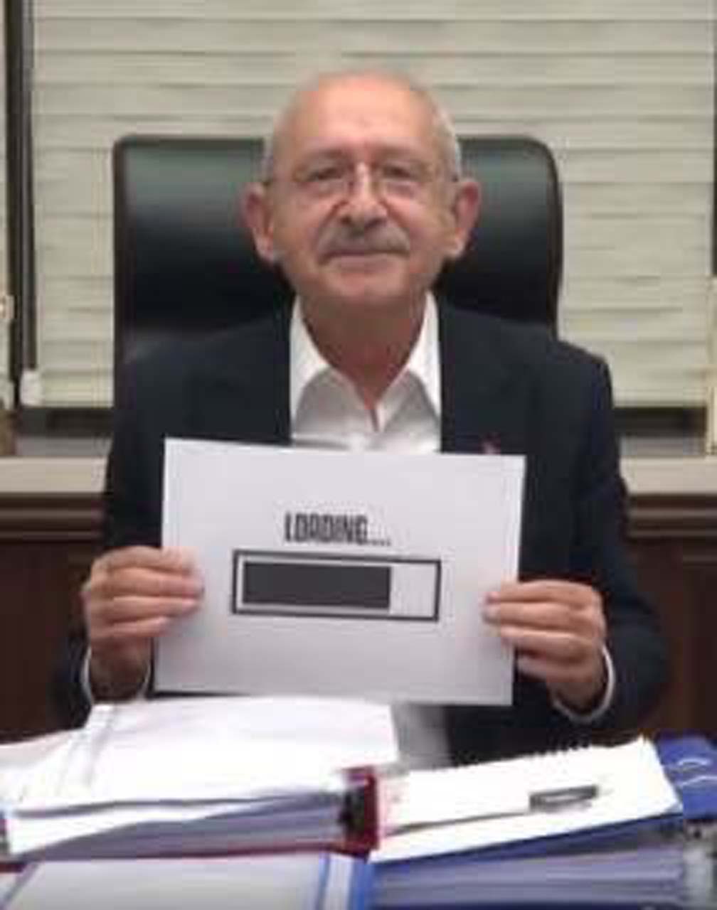 AK Partili Alpay Özalan, Kılıçdaroğlu'nu Loading eleştirisi: "Ana sınıfına gitmesi gereken kişi, ana muhalefeti yönetiyor"