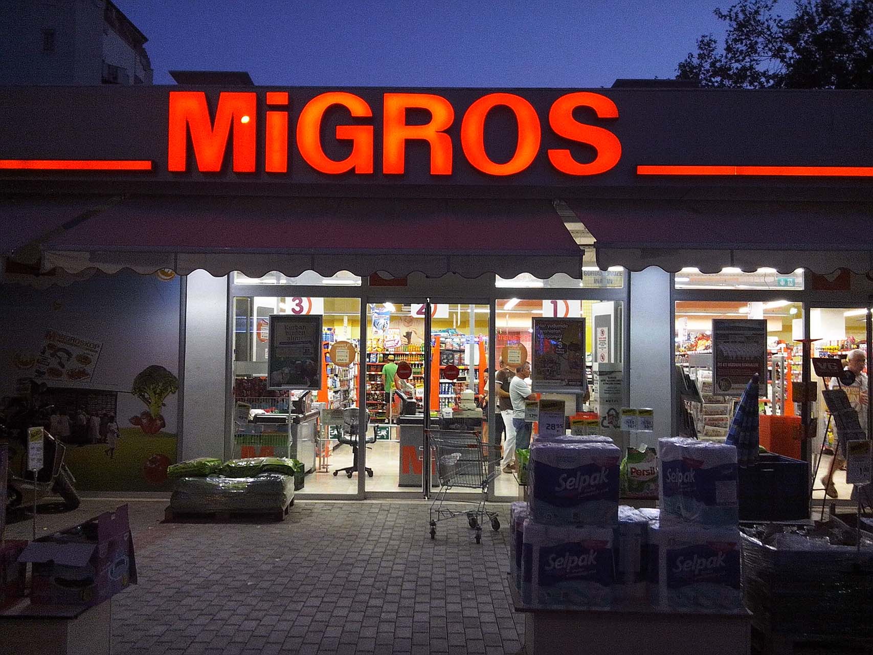 ŞOK'tan sonra bir adım da Migros'tan! 413 ürünün fiyatı sabitlenecek, 3 binden fazla ürüne sürekli indirim gelecek
