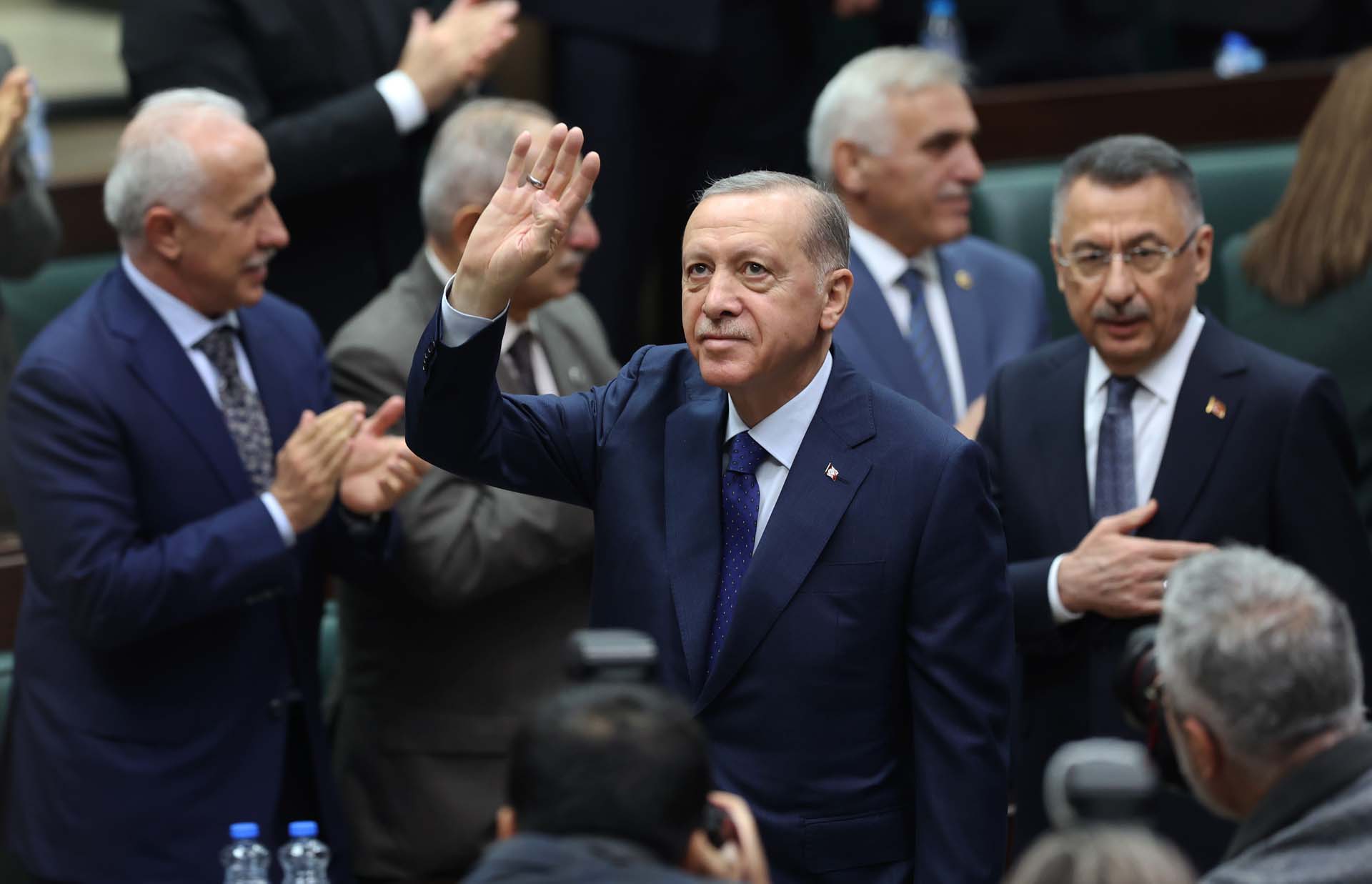 Cumhurbaşkanı Erdoğan, AK Parti Grup Toplantısı'nda konuştu! Memur ve emekli maaşlarına yüzde 30 zam geldi, en düşük emekli maaşı 5 bin 500 TL oldu