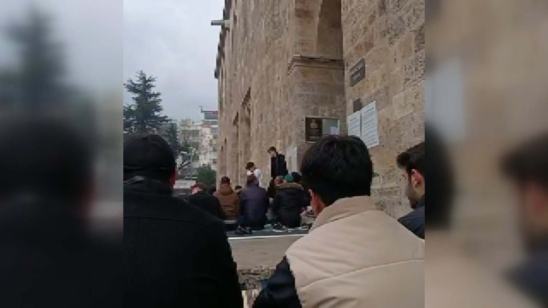 Hep bir ağızdan amin denildi! Bursalılar yağmur ve kar yağması için dua etti 