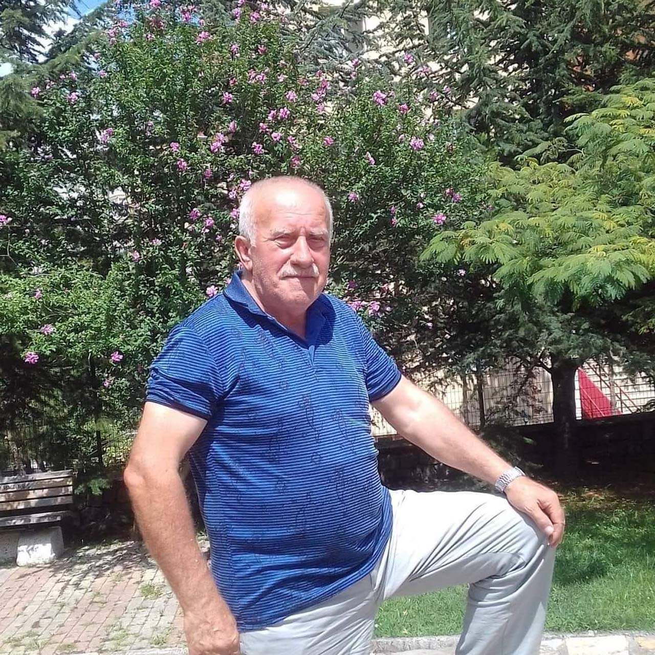 Rize'de feci kaza! Otomobil bariyere ok gibi saplandı: Görenler bakamadı