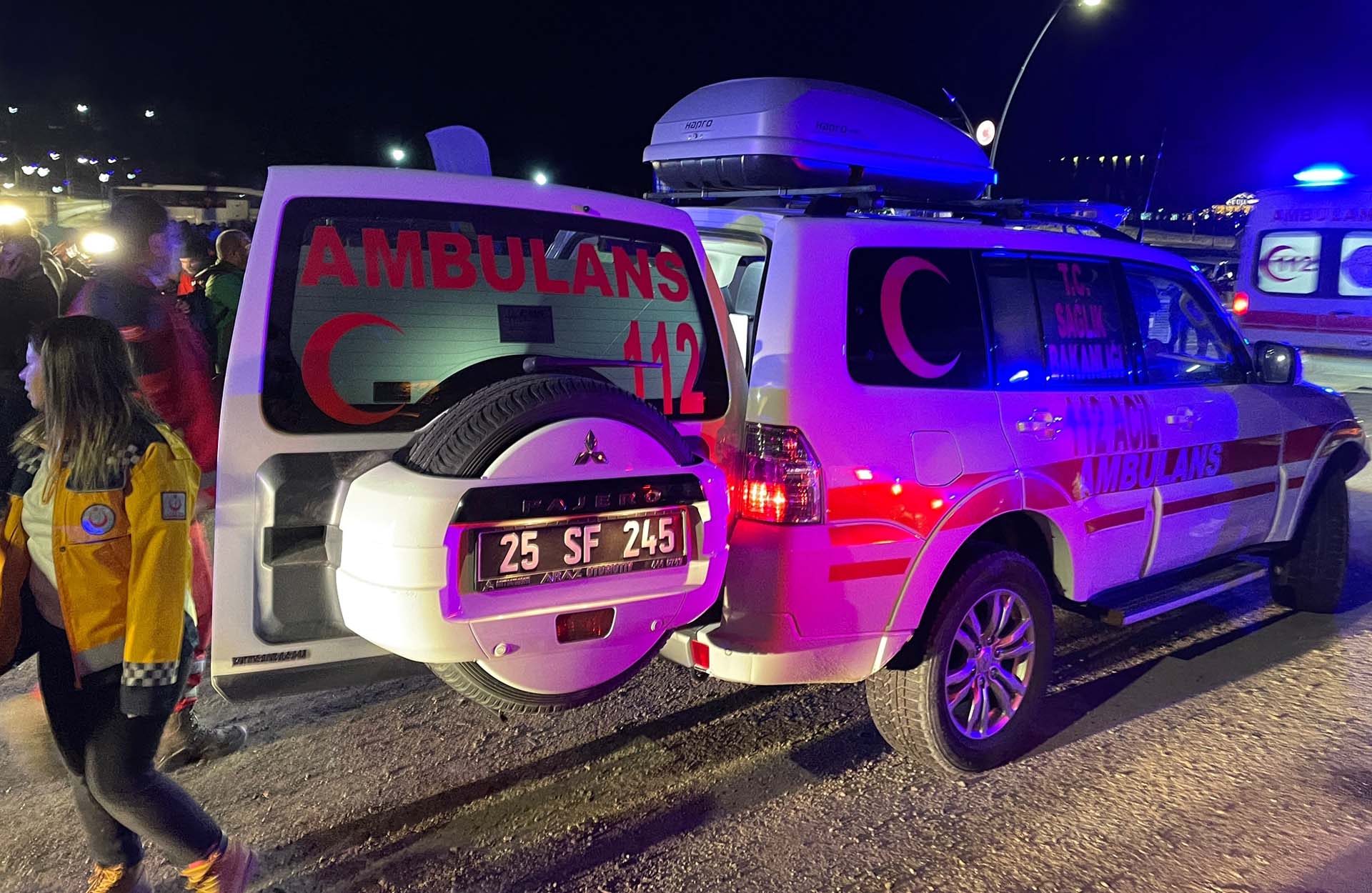 Son dakika | Kars Sarıkamış'ta facia! Anma töreninde otelin tavanı çöktü: Yaralılar var