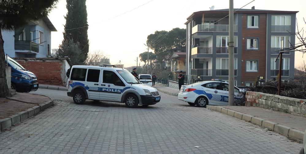 Denizli'de silahlı sopalı kavgada kan aktı: Yaralılar var