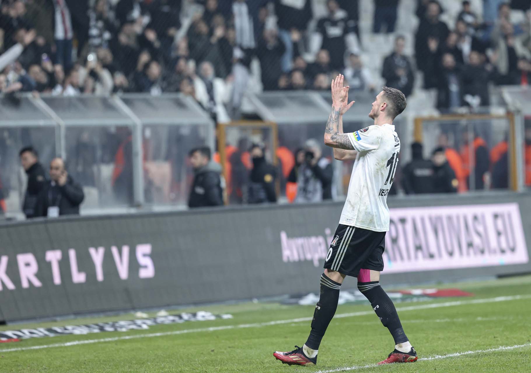 Son dakika | Beşiktaş'tan Wout Weghorst açıklaması: İnisiyatif tamamen Beşiktaş Jimnastik Kulübü'ndedir
