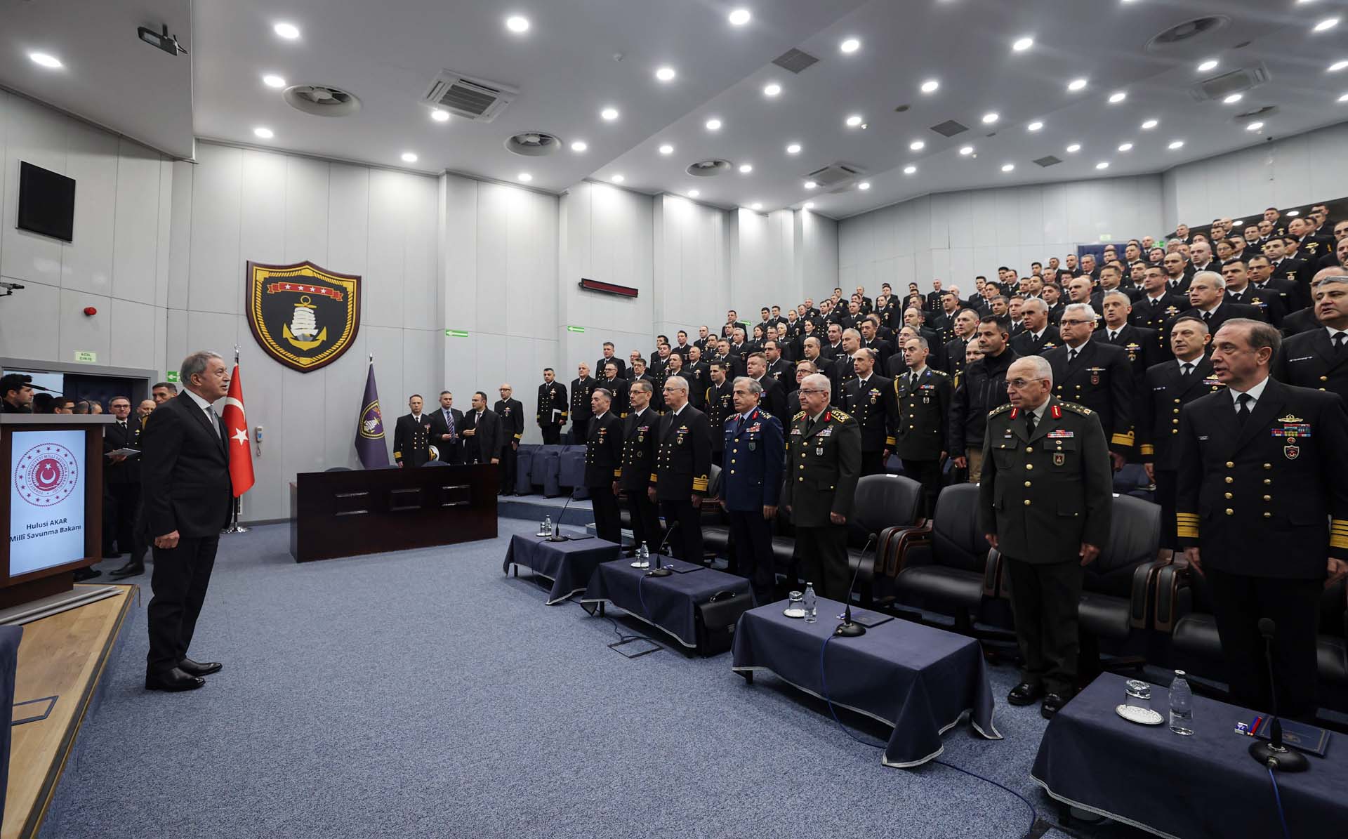 Bakan Akar, Yunanistan'ın hamlesine sessiz kalmadı:Hiçbir oldubittiye izin vermeyecek, hakkımızı çiğnetmeyeceğiz