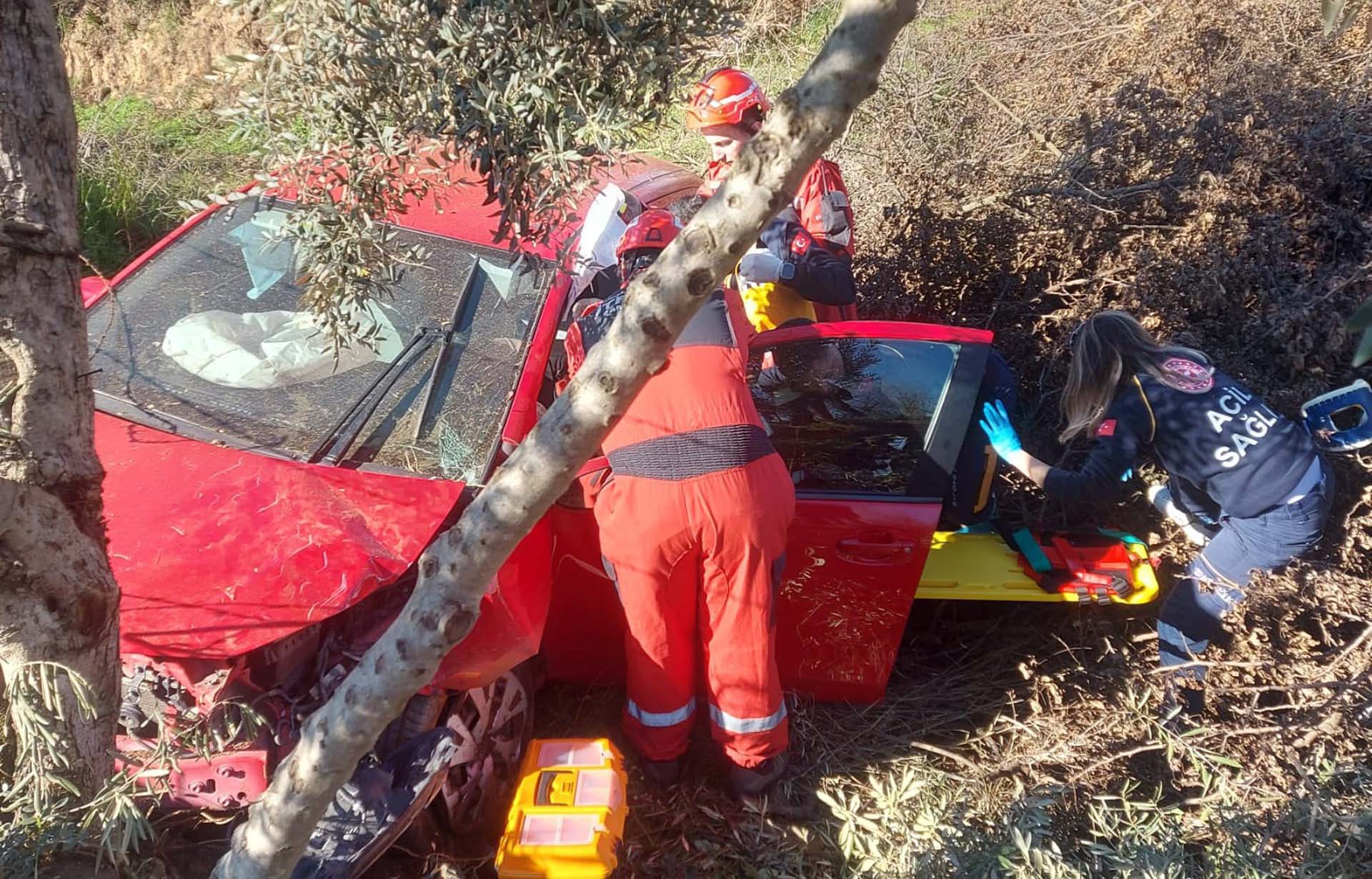 Muğla Milas'ta feci kaza! Müzisyen Hakan Yelbiz hayatını kaybetti, 1 kişi yaralandı