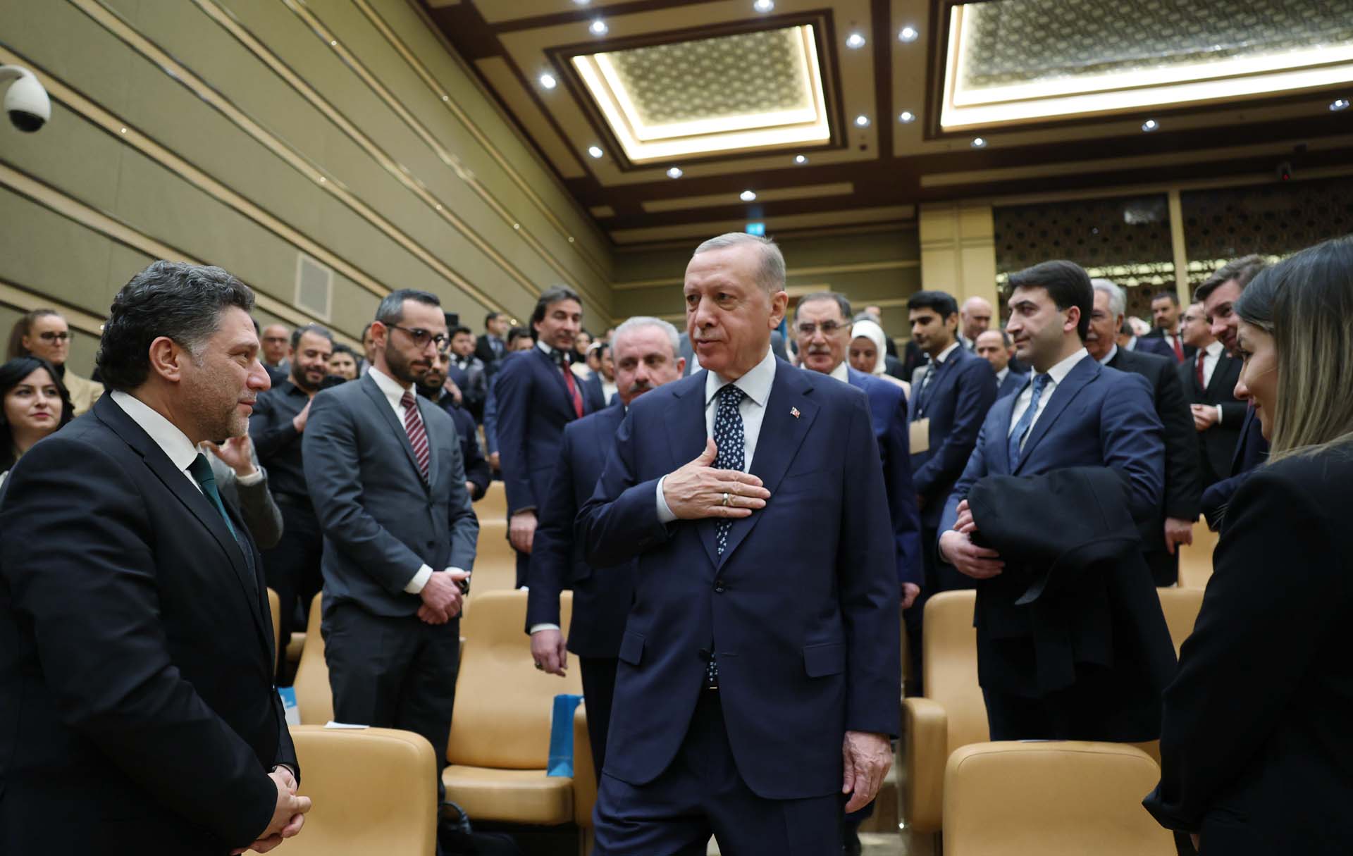 Cumhurbaşkanı Erdoğan'dan başörtüsü düzenlemesi için referandum çıkışı: Son kararı milletimiz verecek 