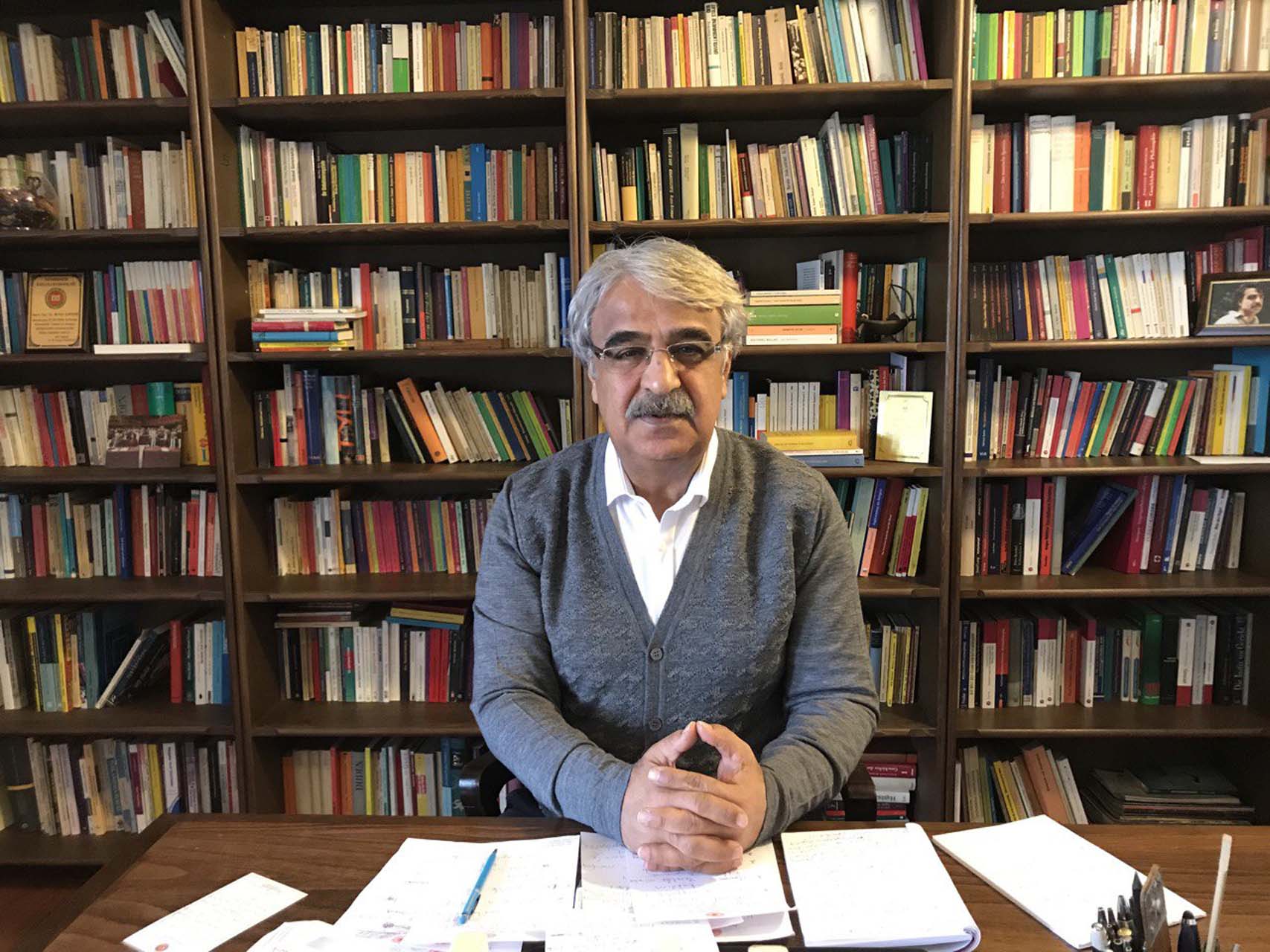 HDP'li Mithat Sancar, altılı masayı korkaklıkla suçladı! Diyalog için açık kapı bıraktı! 