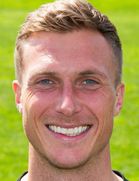 Simon Mooreboyu ve yaşı kaç