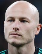 Aaron Mooyboyu ve yaşı kaç