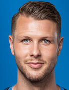 Holmbert Aron Fridjonssonboyu ve yaşı kaç