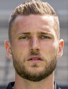 Dennis Srbenyboyu ve yaşı kaç