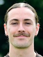 Jackson İrvineboyu ve yaşı kaç