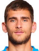 Julian Pollersbeckboyu ve yaşı kaç