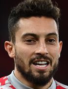 Alex Tellesboyu ve yaşı kaç